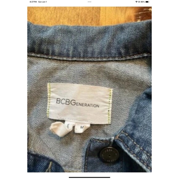 BCBGenervation Jean Jacket Womens M Distressed Blue Denim Pockets Trucker Biker - Picture 5 of 10